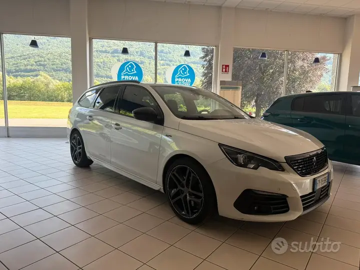 Peugeot 308 2019 photo 2