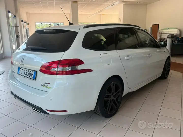 Peugeot 308 2019 photo 4