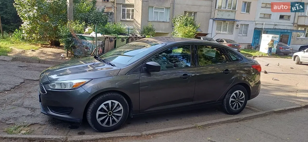 Ford Focus 2015 photo 2