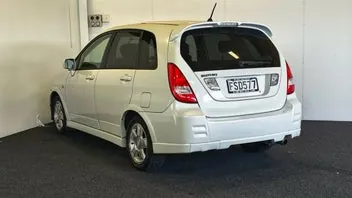 Suzuki Aerio 2003 photo 5