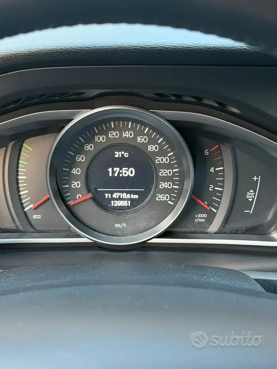 Volvo V40 2016 photo 5