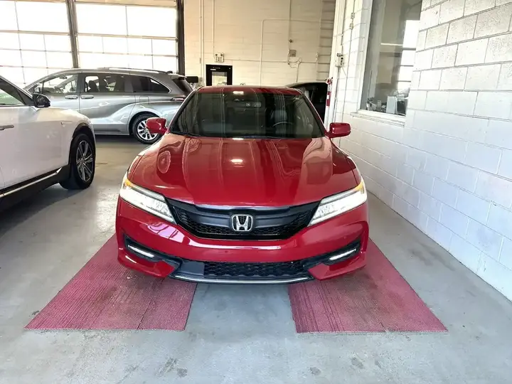 Honda Accord 2016 photo 2
