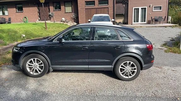 Audi Q3 2012 photo 3