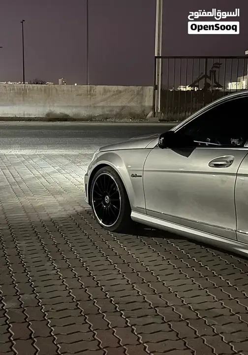 Mercedes-Benz C-Class 2012 photo 2