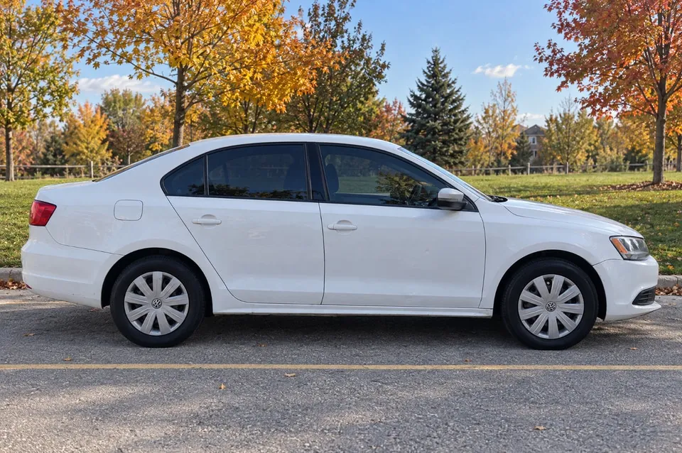 Volkswagen Jetta 2014 photo 2