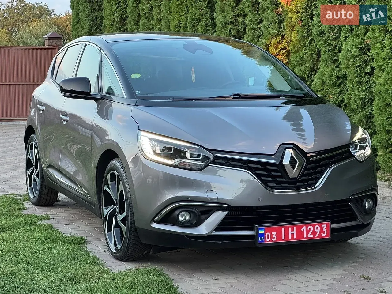 Renault Scenic 2016 photo 2