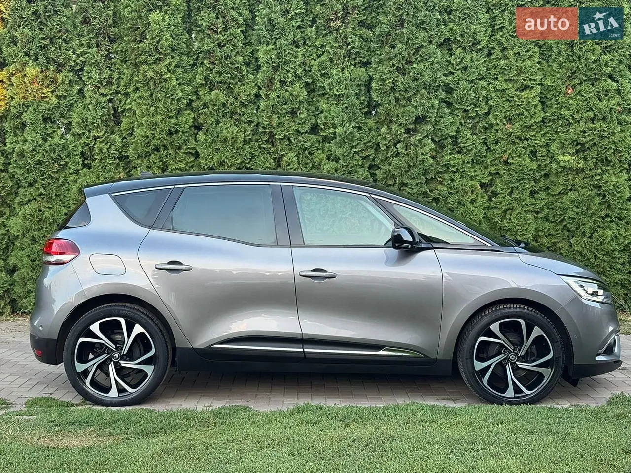 Renault Scenic 2016 photo 3