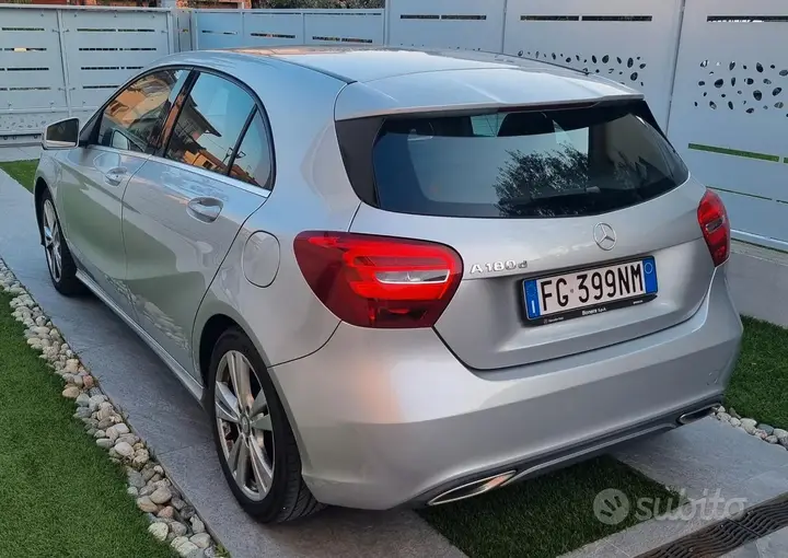 Mercedes-Benz Cla 2017 photo 2