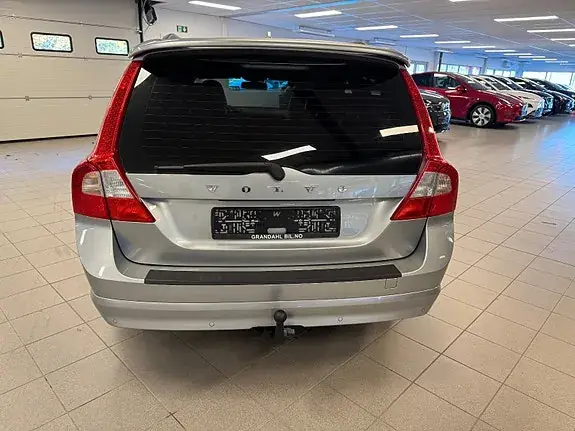 Volvo V70 2011 photo 5
