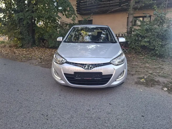 Hyundai I20 2013 photo 2