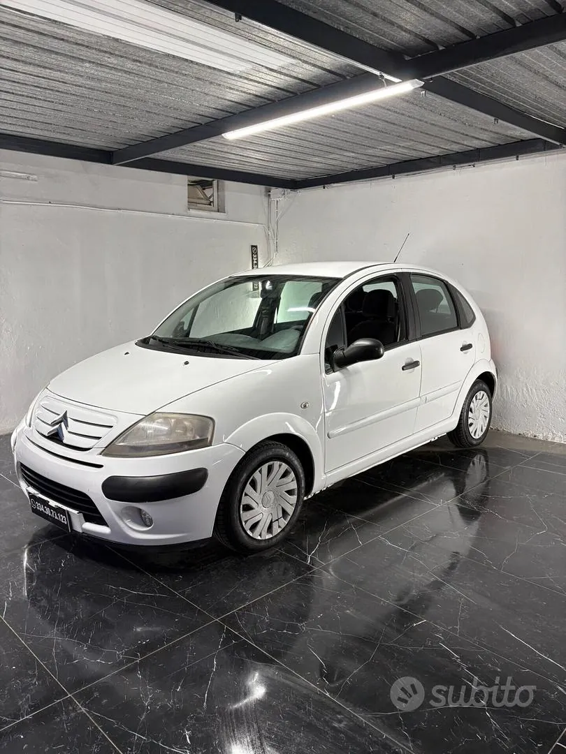 Citroen C3 2011 photo 3