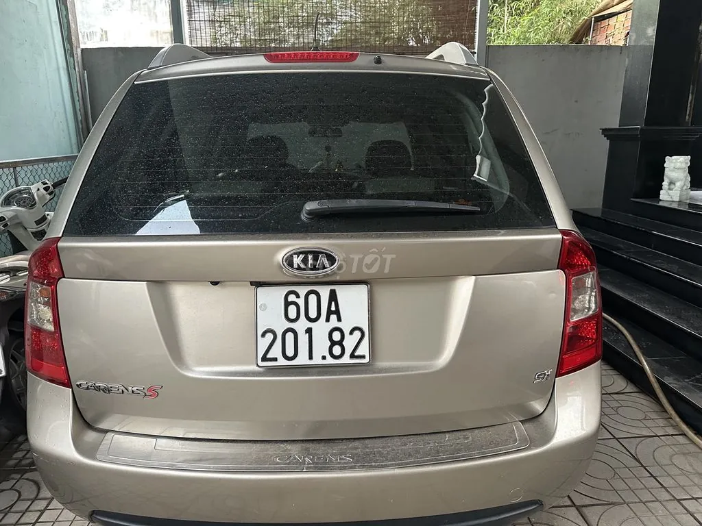 Kia Carens 2015 photo 3