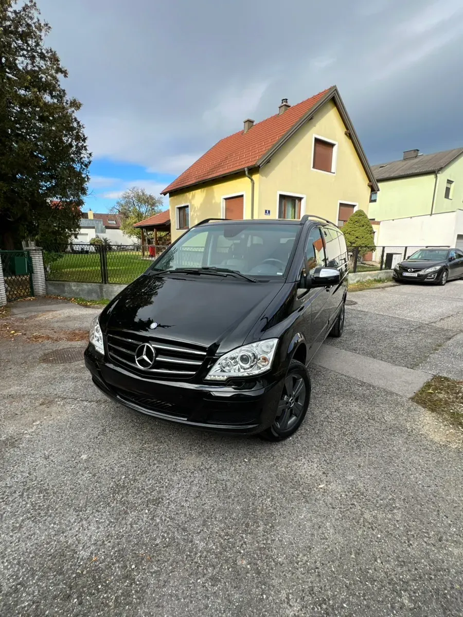 Mercedes-Benz Viano 2012 photo 3