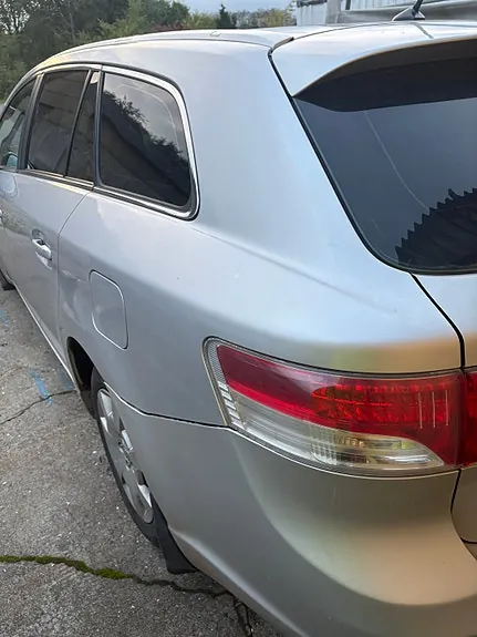Toyota Avensis 2010 photo 5
