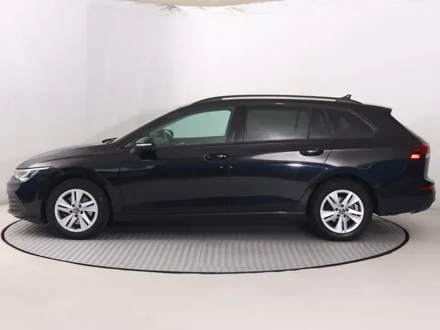 Volkswagen Golf Variant 2023 photo 2