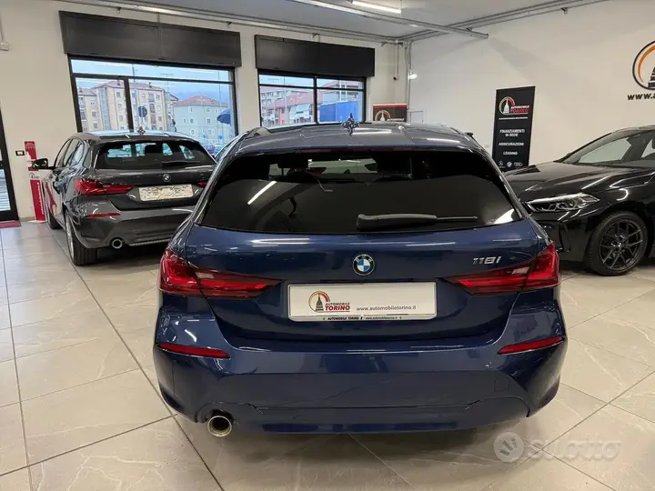 BMW 118I 2023 photo 5