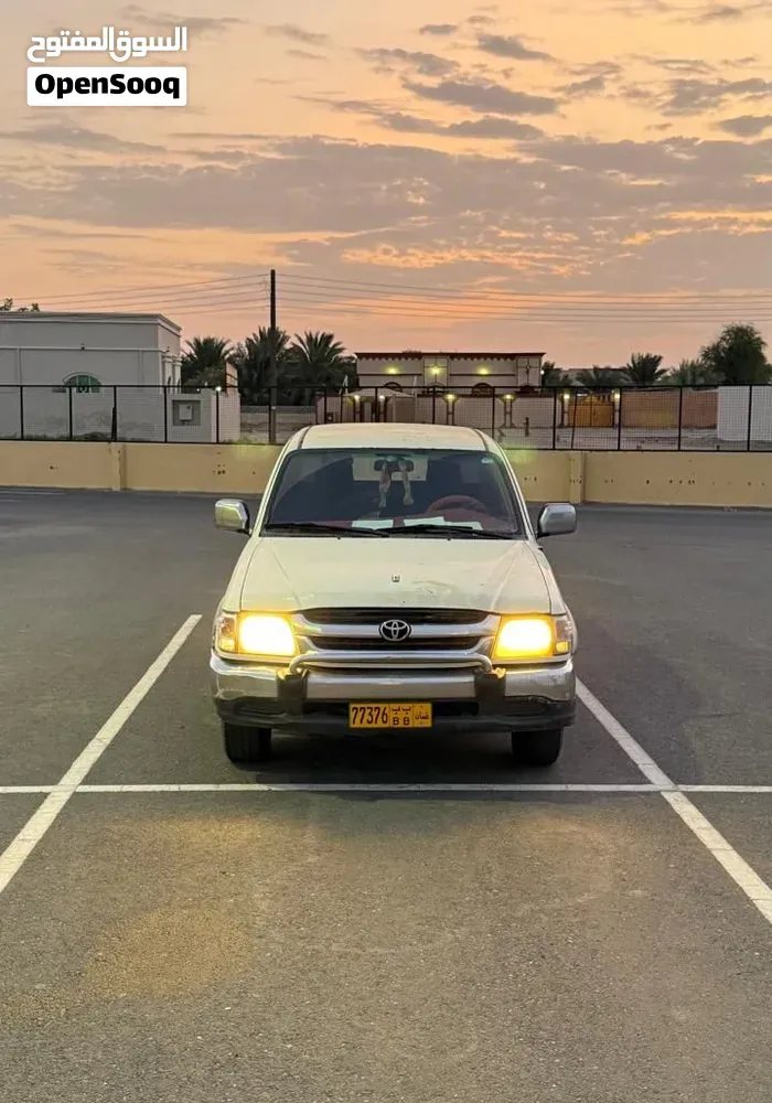 Toyota Hilux 2005 photo 2