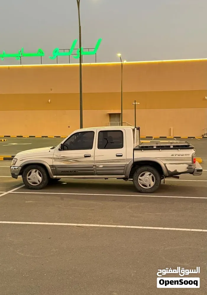 Toyota Hilux 2005 photo 3