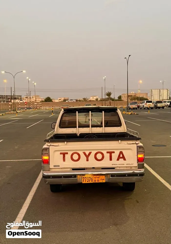 Toyota Hilux 2005 photo 4