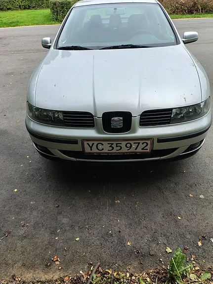 Seat Toledo 2002 photo 2