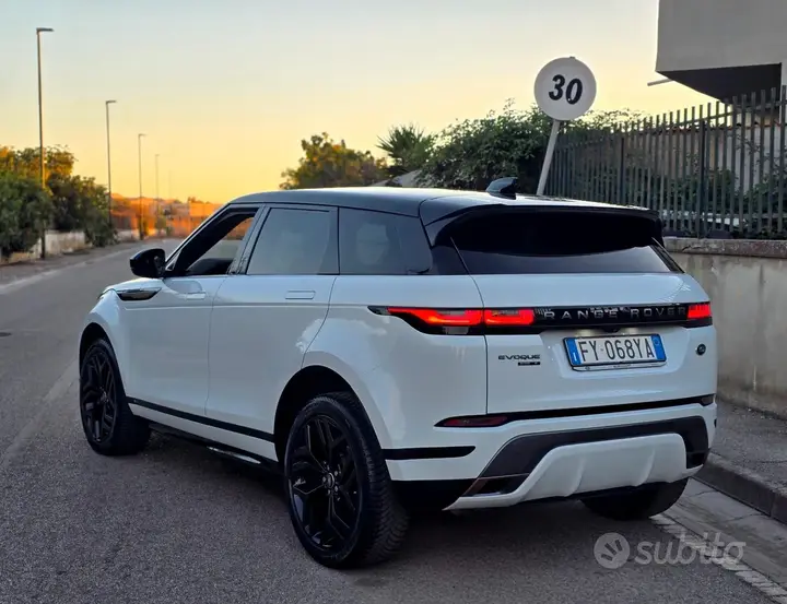 Land Rover Evoque 2020 photo 3