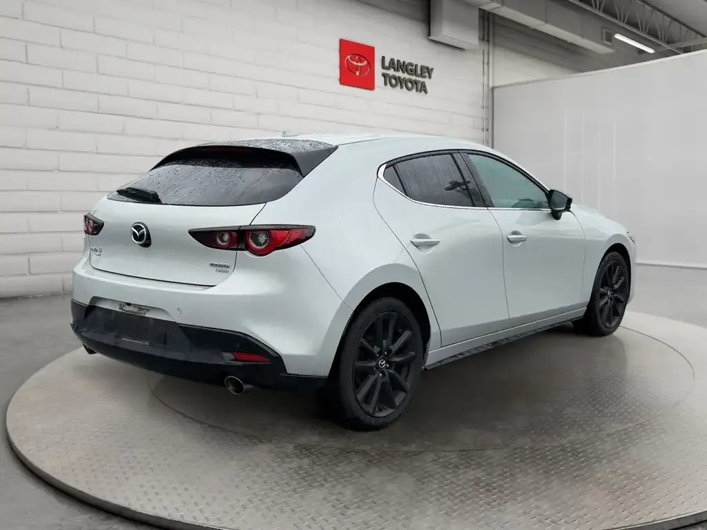 Mazda 3 2024 photo 5