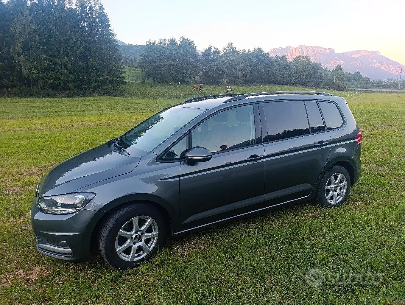 Volkswagen Touran 2017 photo 3