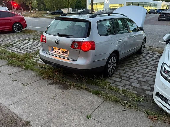 Volkswagen Passat 2009 photo 5
