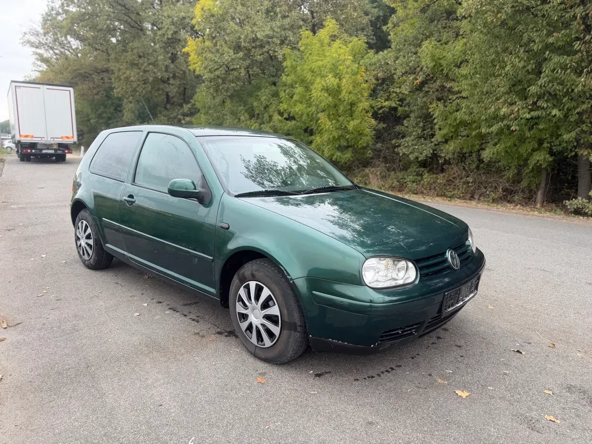 Volkswagen Golf 2001 photo 2