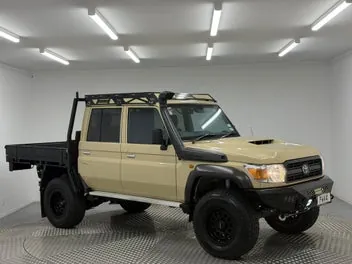 Toyota Land Cruiser 2023 photo 2