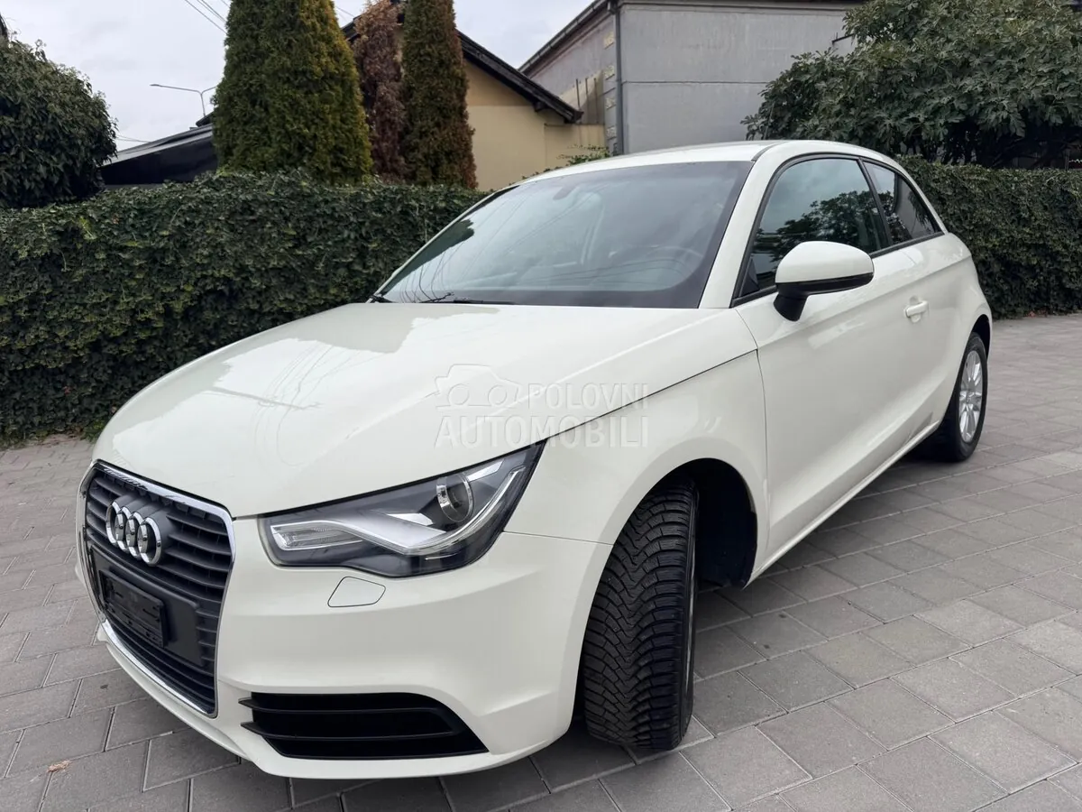 Audi A1 2011 photo 3