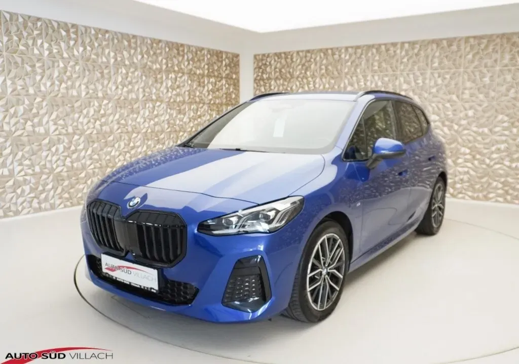 BMW 2 Series 2023 photo 2