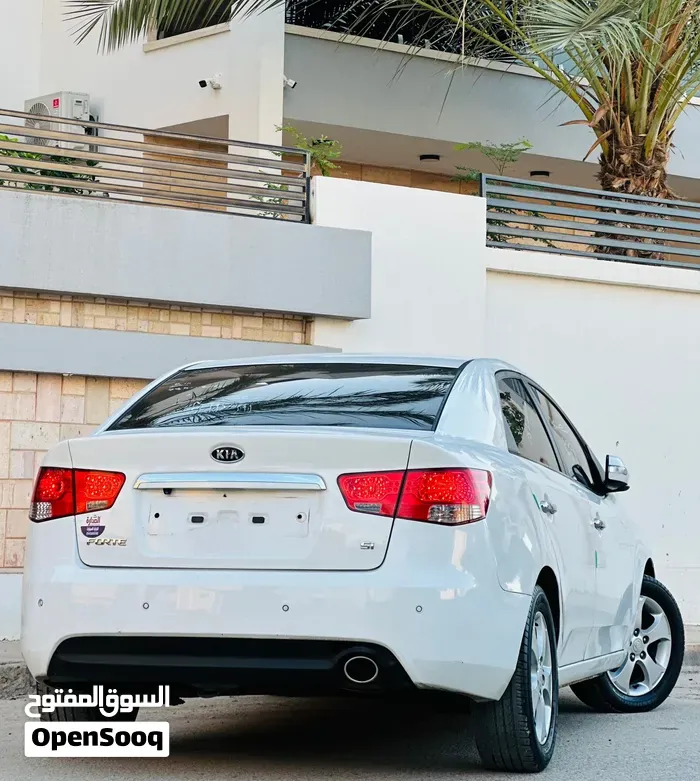 Kia Forte 2010 photo 3