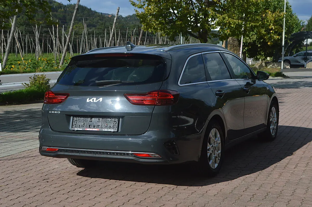 Kia Ceed 2023 photo 3