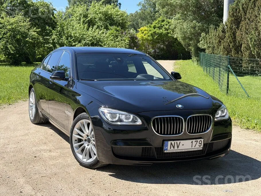 BMW 730