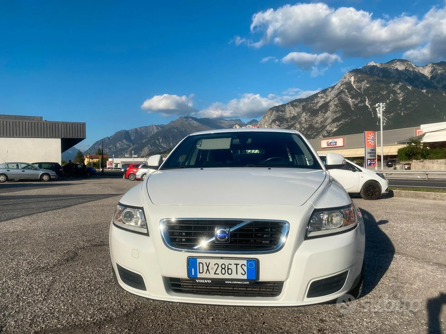 Volvo V50 2009 photo 2