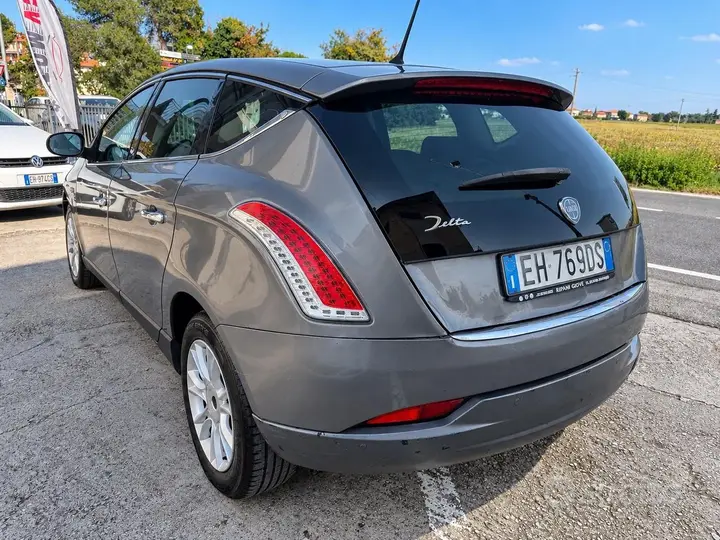 Lancia Delta 2011 photo 3
