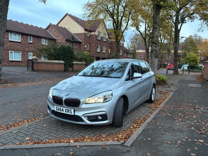 BMW 2 Series Active Tourer 2014 photo 2