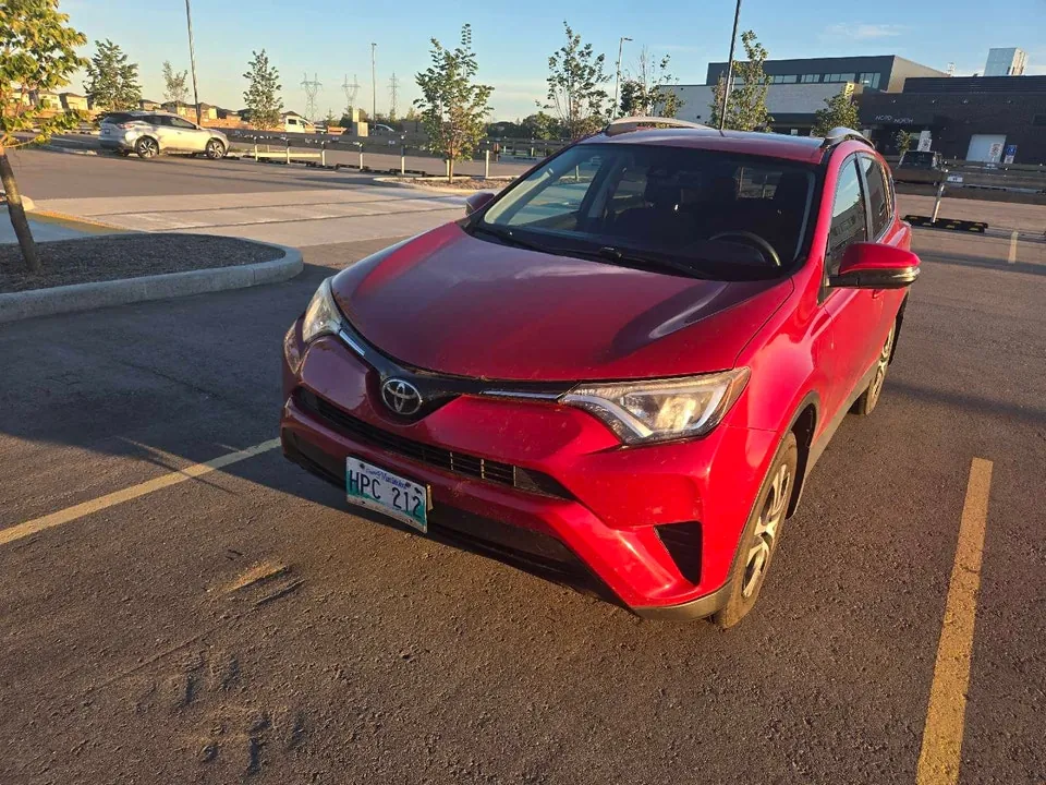 Toyota Rav4 2017 photo 2