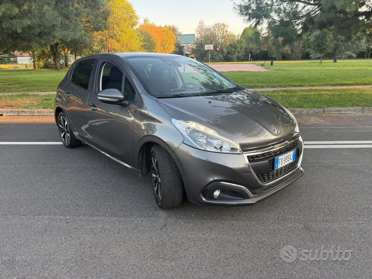 Peugeot 208 2018 photo 2