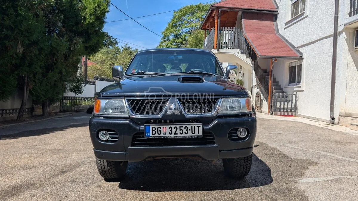 Mitsubishi Pajero Sport 2005 photo 2
