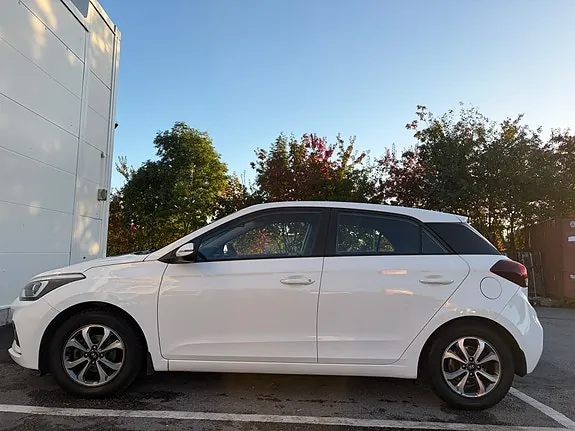 Hyundai I20 2020 photo 2