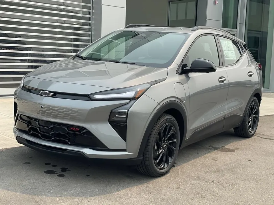 Chevrolet Bolt 2027 photo 4