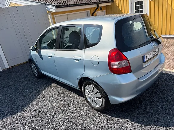 Honda Jazz 2005 photo 2