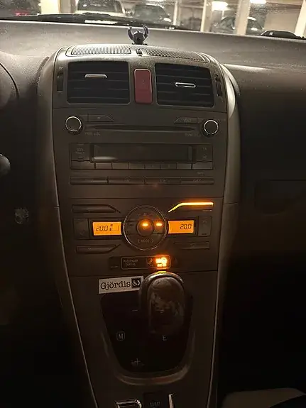 Toyota Auris 2008 photo 5