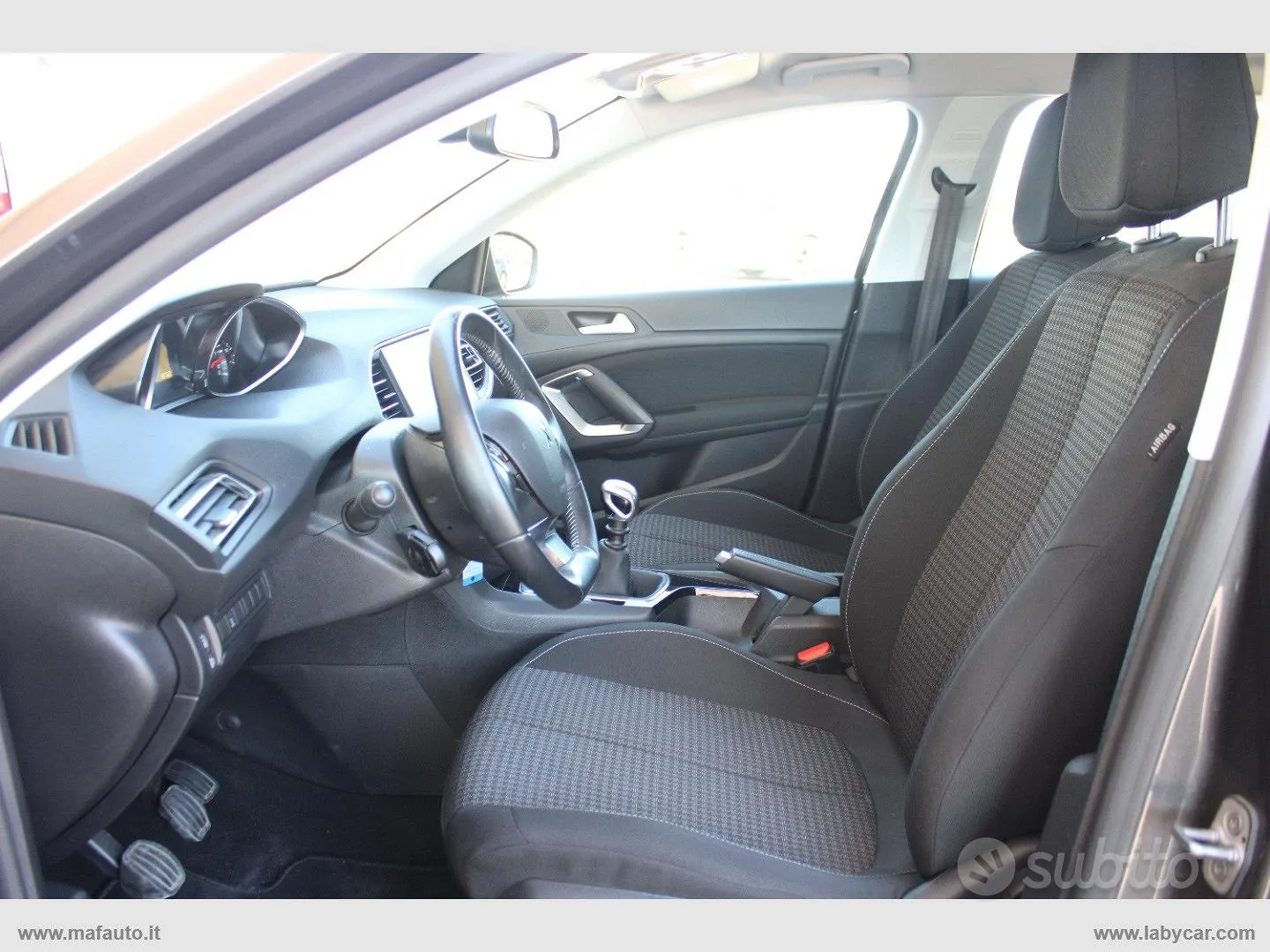 Peugeot 308 2019 photo 5