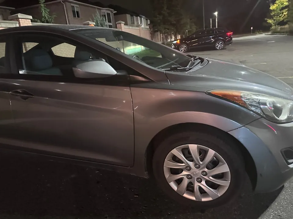 Hyundai Elantra 2012 photo 2