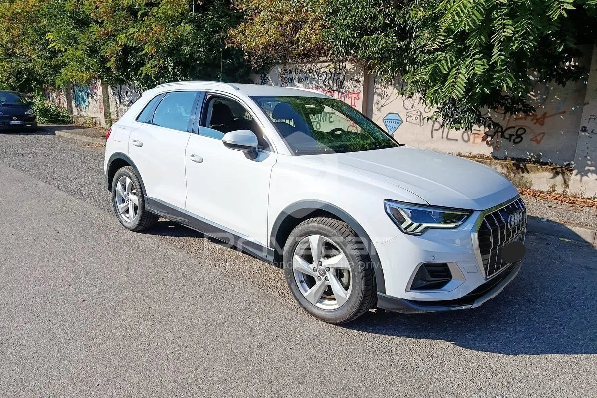 Audi Q3 2019 photo 3