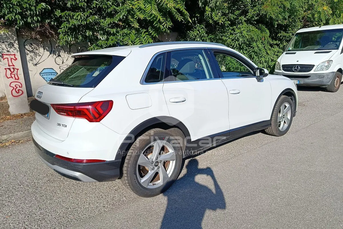 Audi Q3 2019 photo 4