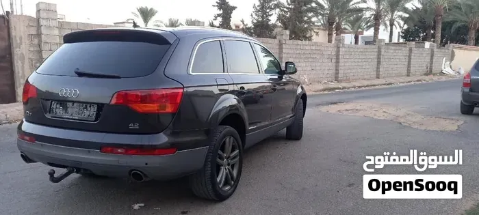 Audi Q7 2008 photo 4